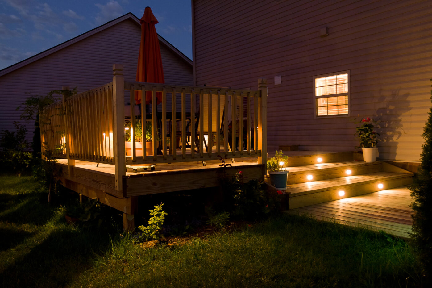 Outdoor porch lighting